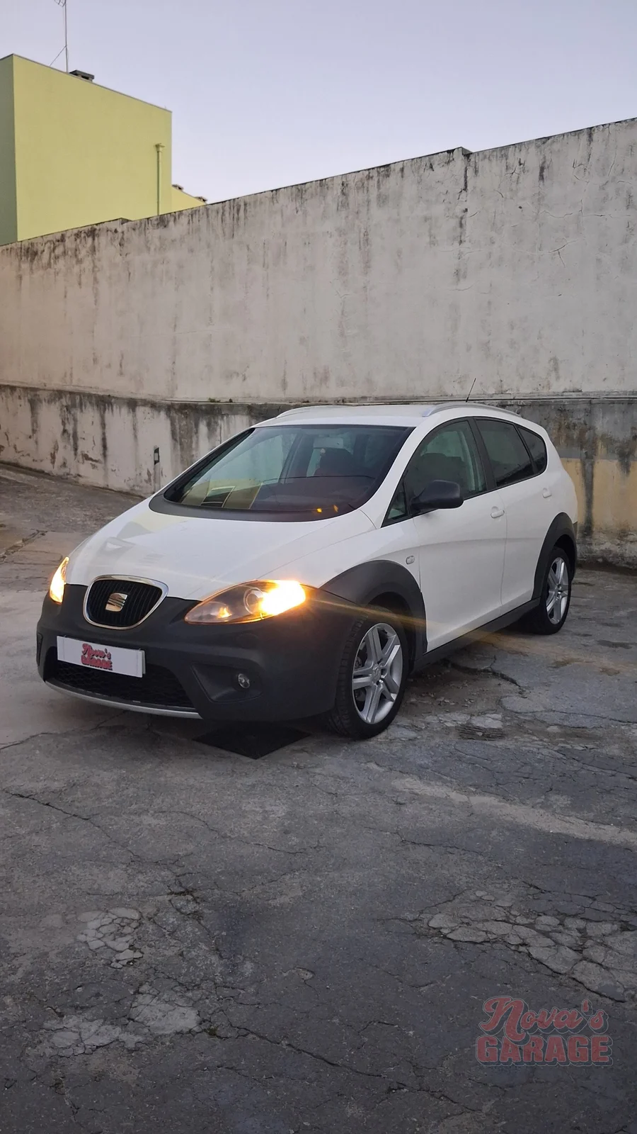 Exterior 3 18