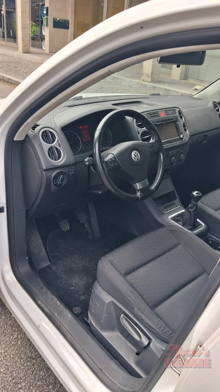 Interior 12