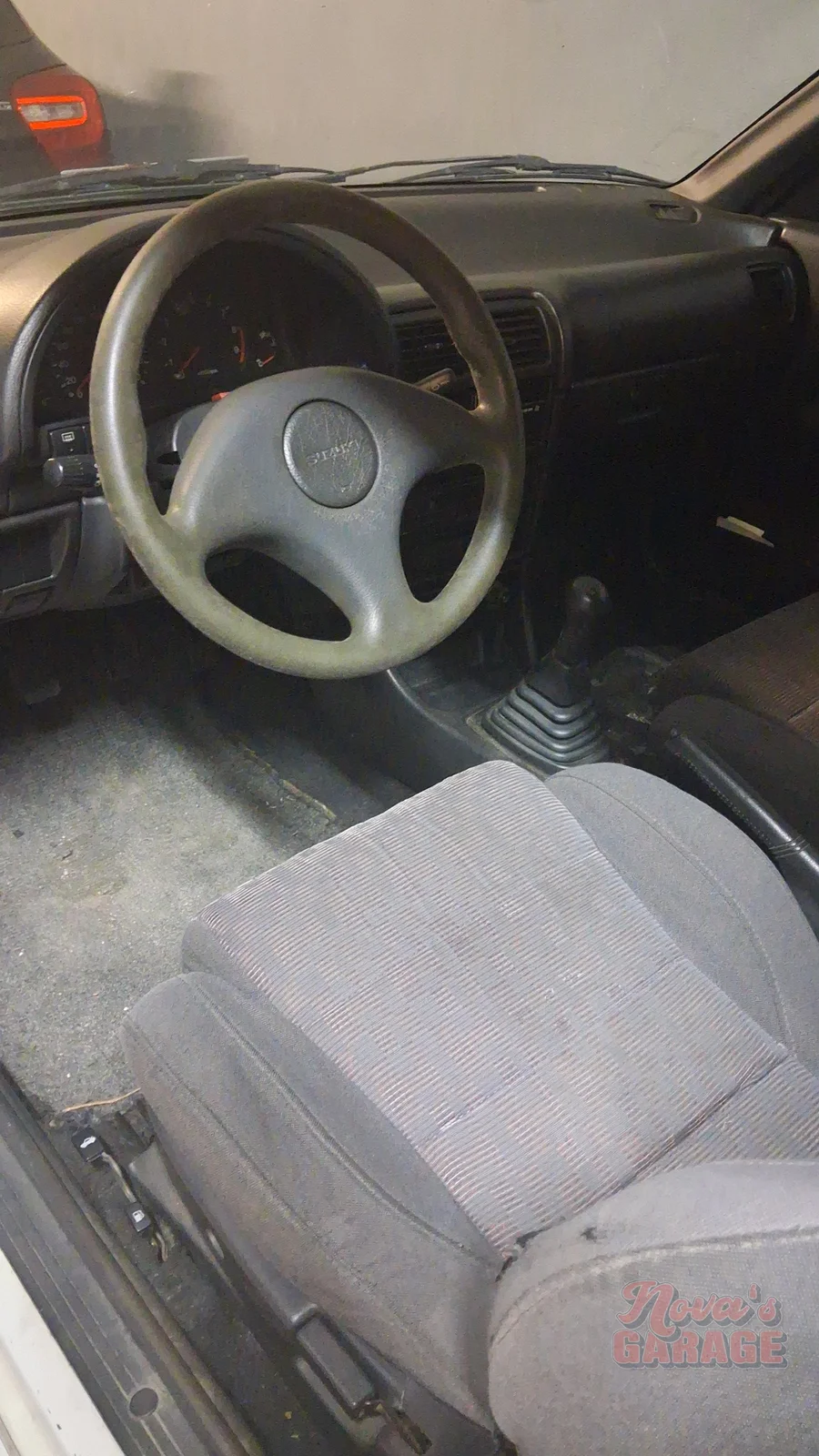 Interior 16